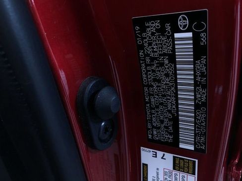 Certified 2019 Toyota Prius Prime Advanced FWD image 34