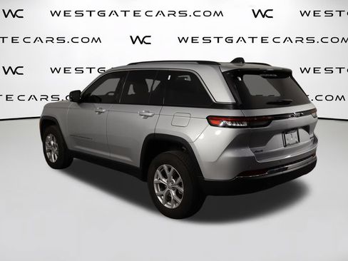 Used 2024 Jeep Grand Cherokee Limited AWD/4WD image 51
