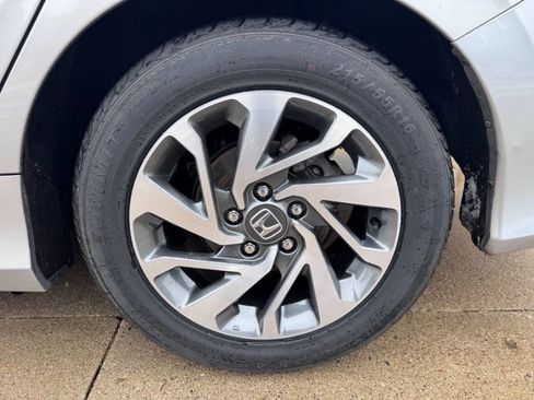 Used 2017 Honda Civic EX image 19