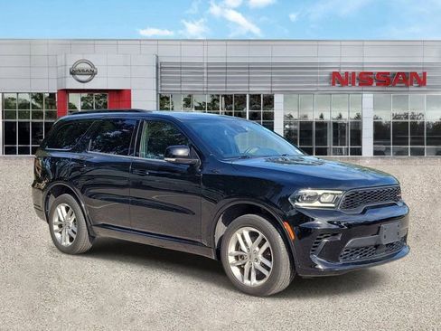 Used 2024 Dodge Durango GT image 2