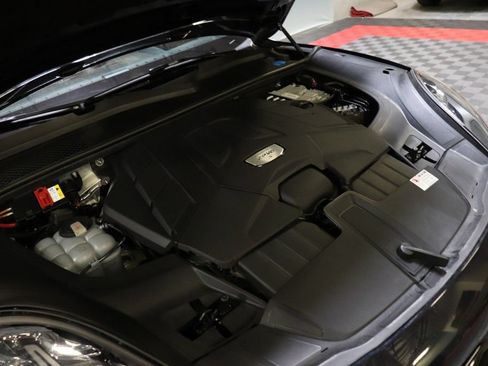Used 2021 Porsche Cayenne S AWD/4WD image 86