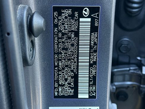 Certified 2025 Lexus UX 300h FWD w/ Accessory Package (Z2) image 29