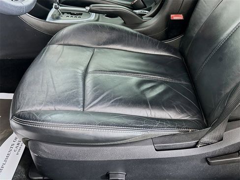 Used 2013 Chrysler 200 Limited image 18