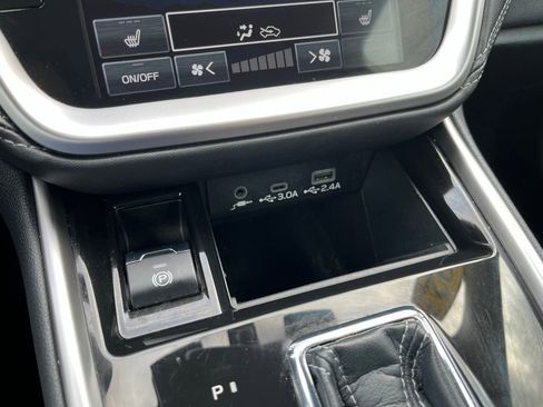 Certified 2023 Subaru Legacy Premium AWD/4WD image 17