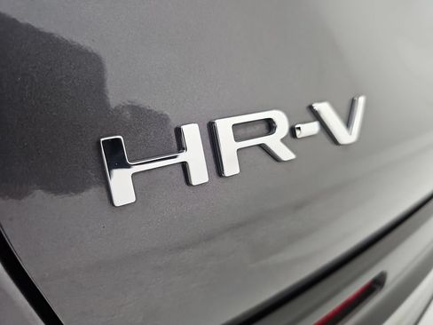 Used 2025 Honda HR-V LX image 41
