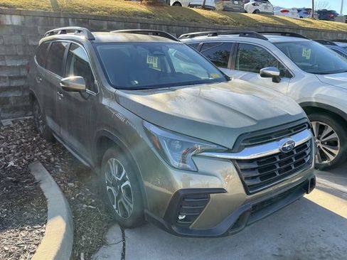 Certified 2023 Subaru Ascent Limited image 3