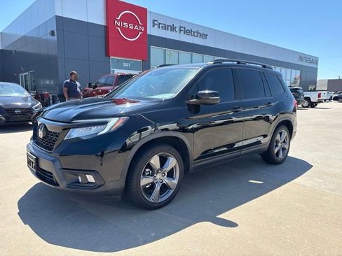 Used 2021 Honda Passport Touring image 1