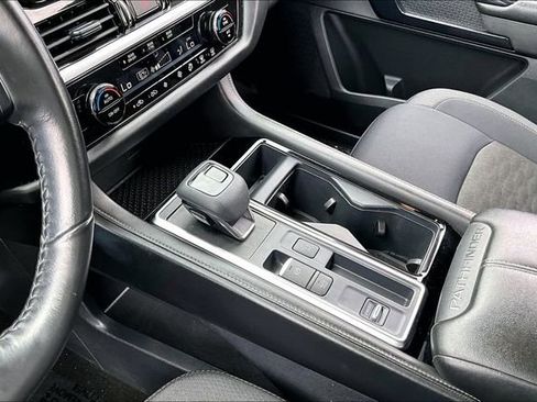 Certified 2024 Nissan Pathfinder SV FWD image 18