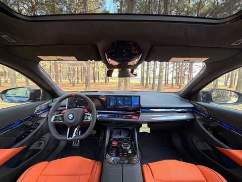 New 2026 BMW M5 Touring AWD/4WD image 2