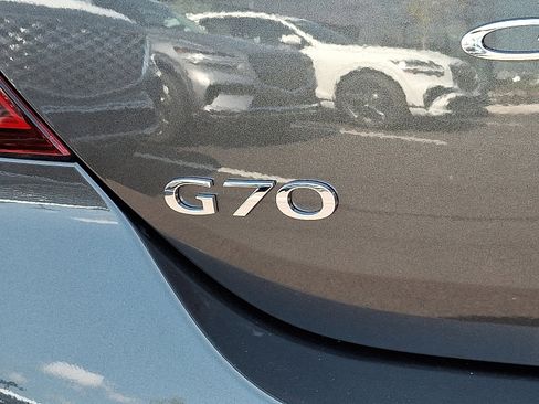 Used 2025 Genesis G70 2.5T image 30