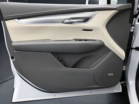 Used 2020 Cadillac XT5 Premium Luxury AWD/4WD image 18