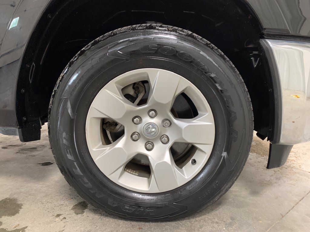 Used 2025 RAM 1500 Big Horn AWD/4WD image 13
