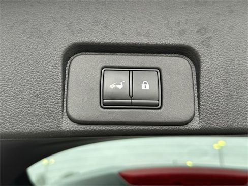 Certified 2023 Nissan Rogue SL w/ SL Premium Package image 20