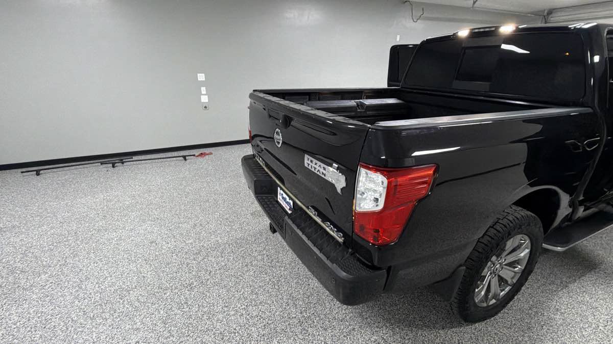 Used 2018 Nissan Titan SL w/ Texas Titan Edition AWD/4WD image 26