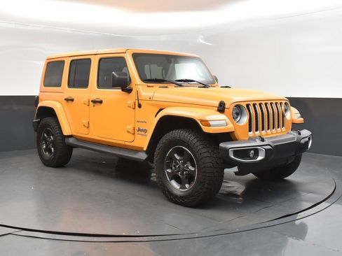 Used 2021 Jeep Wrangler Unlimited Sahara w/ Cold Weather Group image 9
