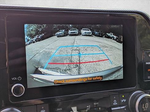 Certified 2025 Toyota Highlander XSE AWD/4WD image 13