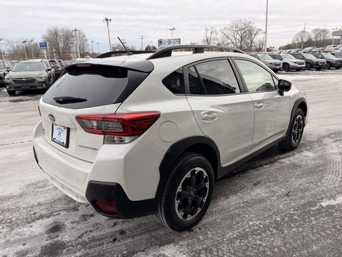 Certified 2023 Subaru Crosstrek 2.0i image 5