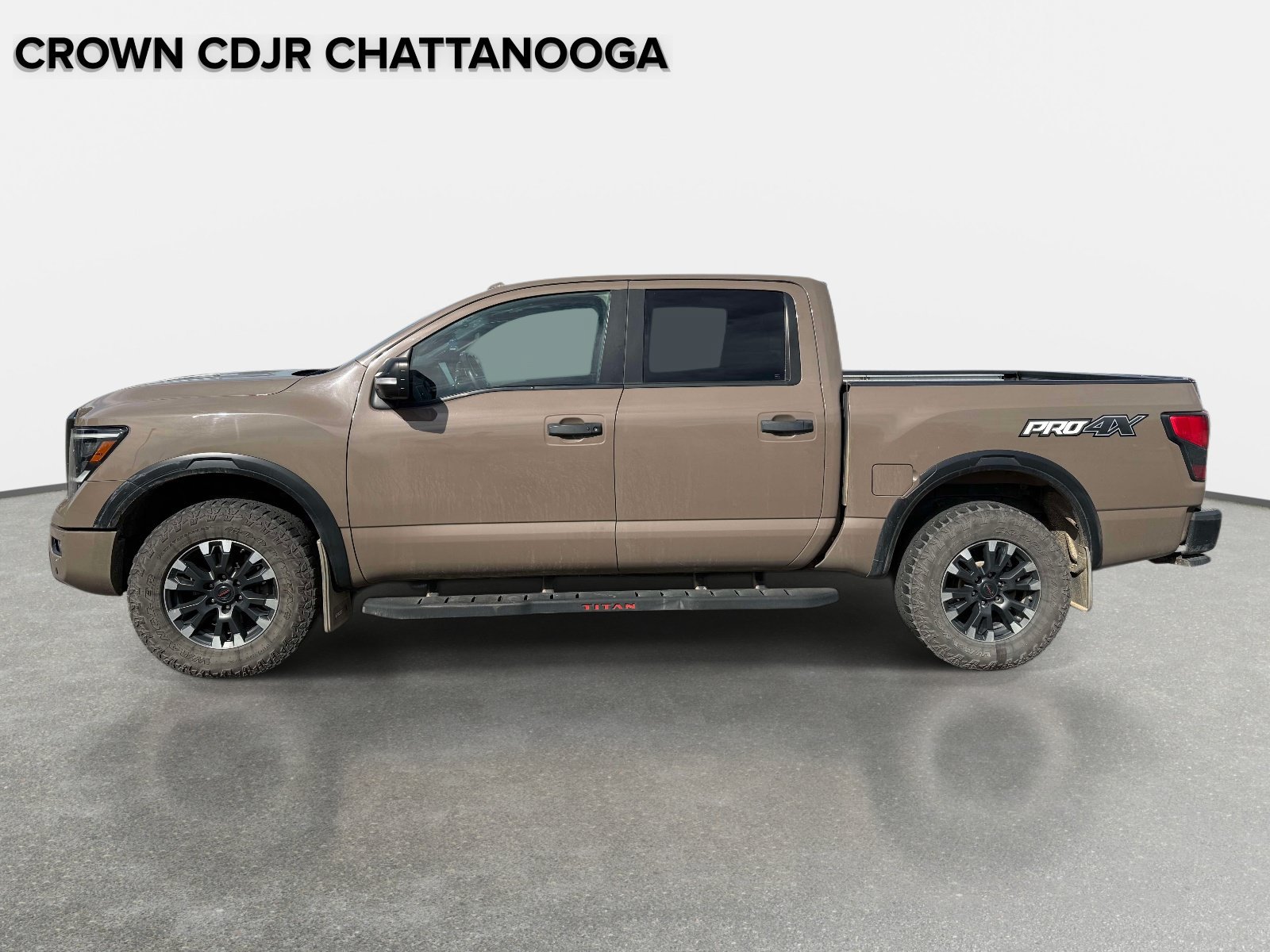 Used 2020 Nissan Titan PRO-4X w/ Pro-4x Convenience Package AWD/4WD image 2