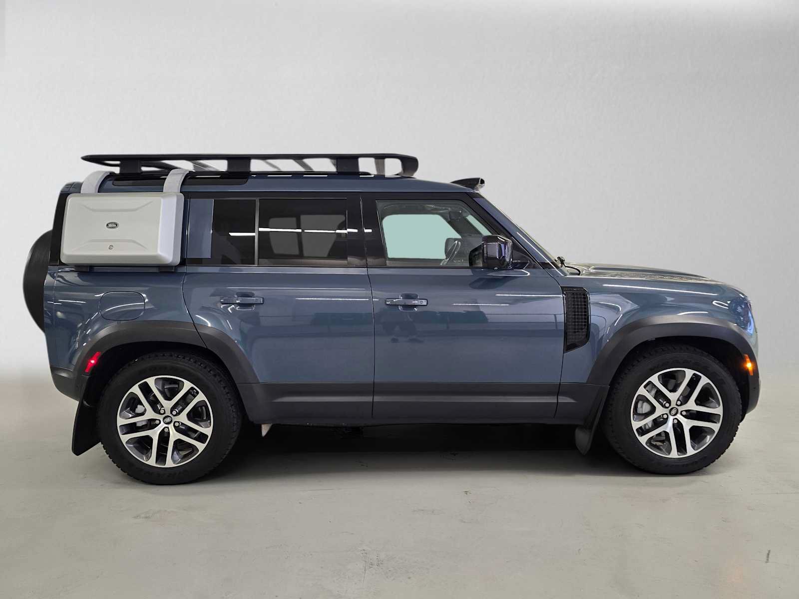 Used 2020 Land Rover Defender 110 HSE AWD/4WD image 7