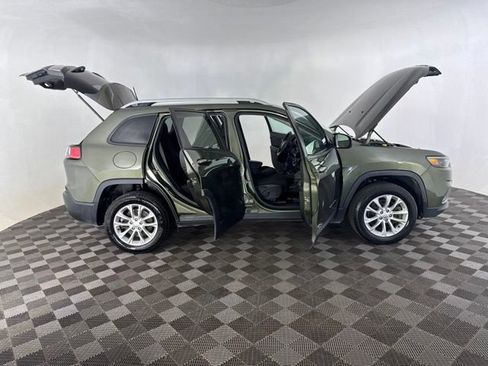 Used 2020 Jeep Cherokee Latitude AWD/4WD image 13