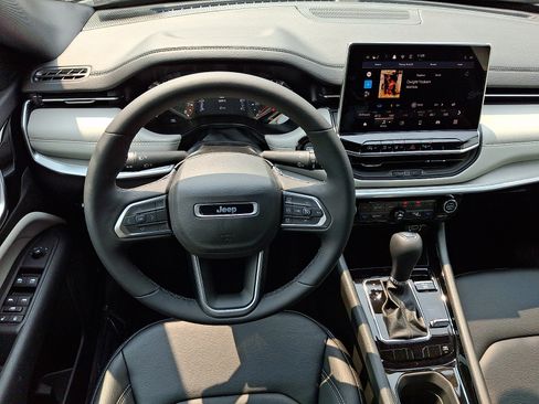 New 2026 Jeep Compass Limited AWD/4WD image 7
