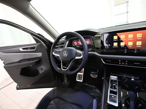 New 2026 Volkswagen Atlas Peak Edition AWD/4WD image 31