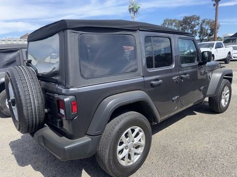 Used 2023 Jeep Wrangler Sport S image 5