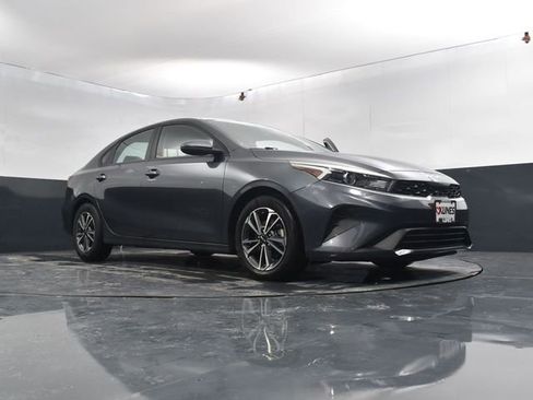 Used 2024 Kia Forte LXS image 43