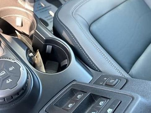 New 2024 Ford Bronco Outer Banks w/ Sasquatch Package image 25