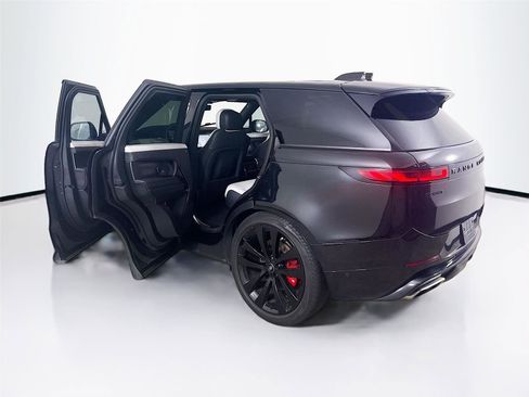 Used 2023 Land Rover Range Rover Sport SE Dynamic AWD/4WD image 38