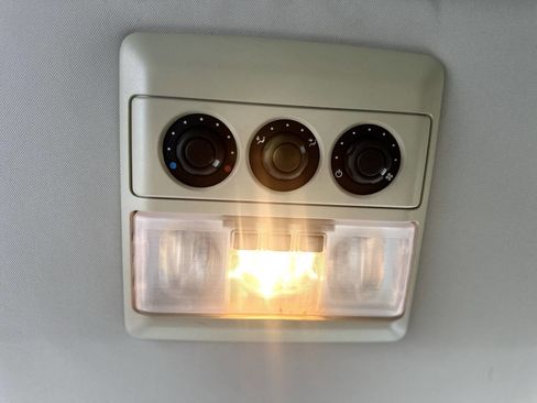 Used 2012 Land Rover LR4 HSE image 22