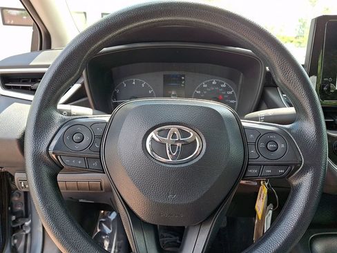 Certified 2025 Toyota Corolla LE FWD image 23