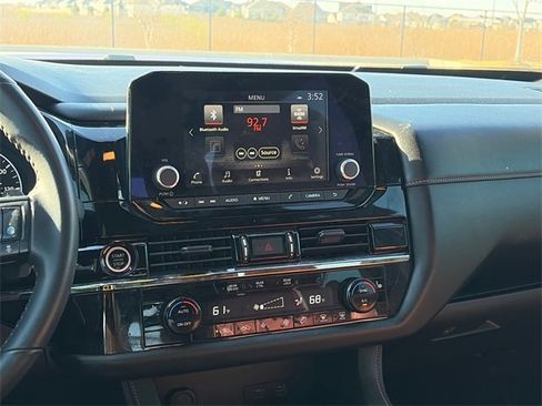 Used 2024 Nissan Pathfinder Rock Creek image 16