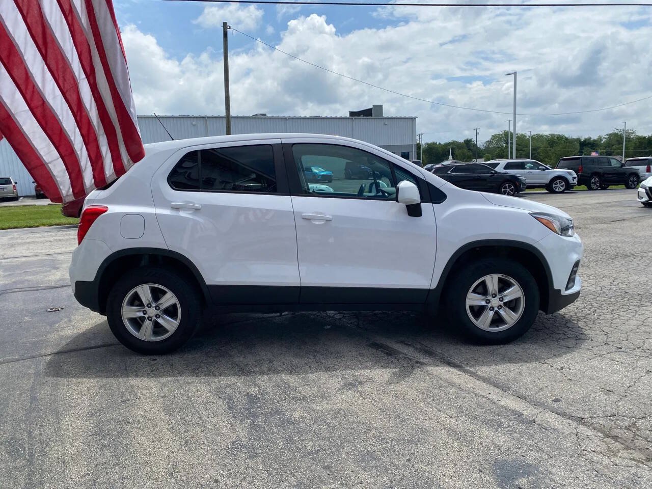 Used 2020 Chevrolet Trax LS w/ Tint and Cruise Package AWD/4WD image 6
