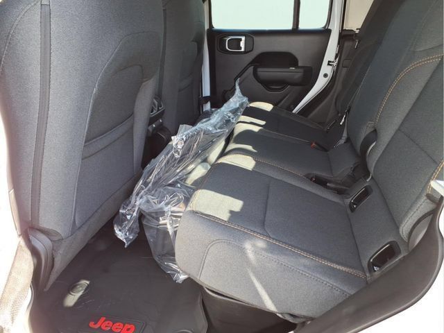 New 2026 Jeep Gladiator Sport AWD/4WD image 11
