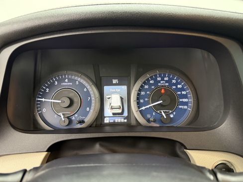 Used 2020 Toyota Sienna XLE FWD image 18