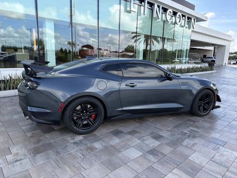 Used 2019 Chevrolet Camaro ZL1 RWD image 2