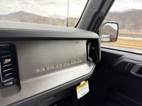 New 2025 Ford Bronco Badlands image 22