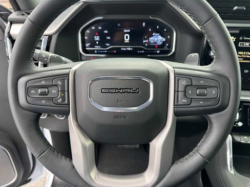 Used 2025 GMC Sierra 1500 Denali w/ Denali Reserve Package image 24