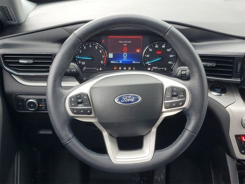 Used 2023 Ford Explorer XLT w/ Equipment Group 202A image 29