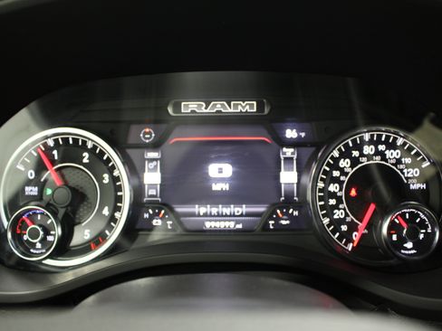 Used 2023 RAM 1500 Laramie AWD/4WD image 14