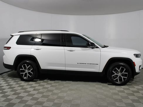 Used 2023 Jeep Grand Cherokee L Limited RWD image 35