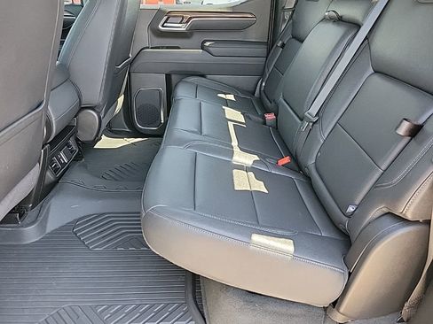 Used 2025 Chevrolet Silverado 1500 LT image 14