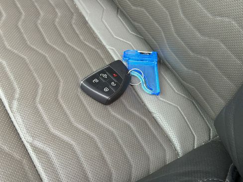 Used 2024 Chevrolet Silverado 1500 ZR2 w/ Technology Package image 20