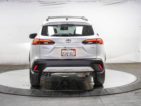 Used 2025 Toyota Corolla Cross XLE w/ Convenience Package FWD image 3