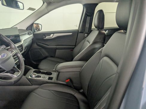 New 2025 Ford Escape SE w/ PHEV Premium Package image 10