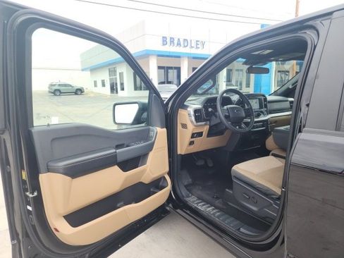 Used 2023 Ford F150 XLT image 19