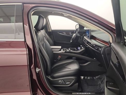 Used 2022 Lincoln Nautilus Reserve AWD/4WD image 30