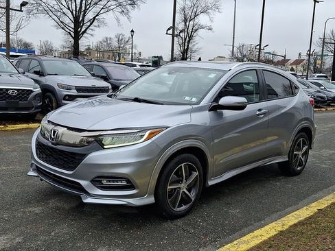 Used 2020 Honda HR-V Touring image 3