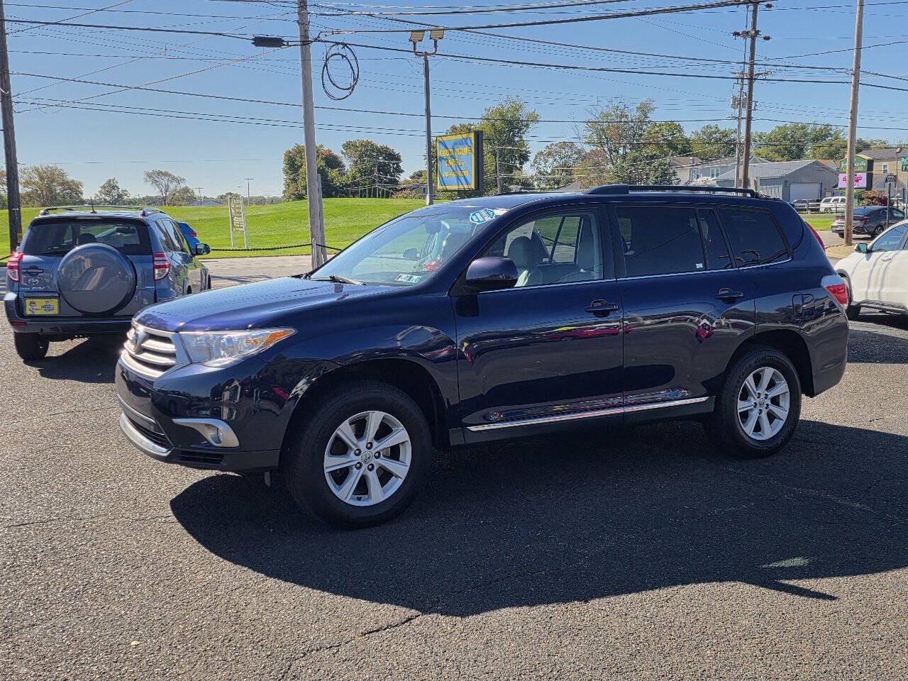 Used 2013 Toyota Highlander SE AWD/4WD image 3